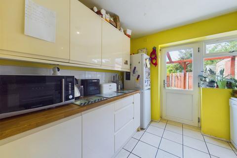 3 bedroom semi-detached house for sale, Laburnham Road, Bedfordshire SG18