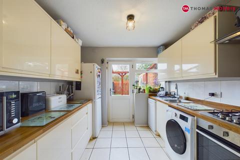 3 bedroom semi-detached house for sale, Laburnham Road, Bedfordshire SG18