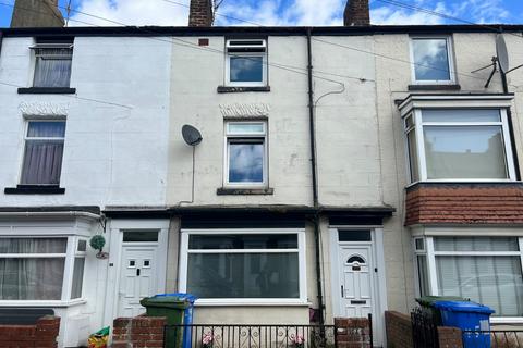 4 bedroom terraced house for sale, Cambridge Street, North Yorkshire YO12