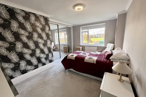 2 bedroom apartment for sale, 1A Holbeck Hill, North Yorkshire YO11