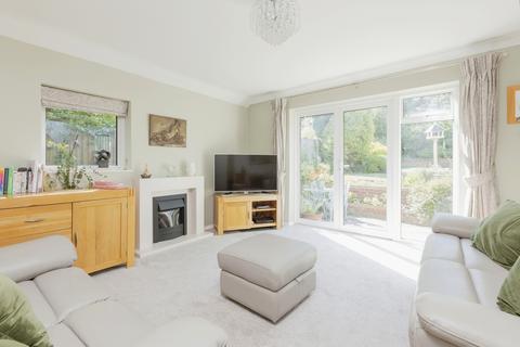 4 bedroom bungalow for sale, Quakers Close, Kent DA3