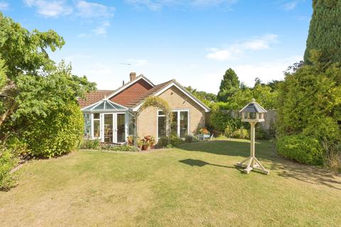 4 bedroom bungalow for sale, Quakers Close, Kent DA3