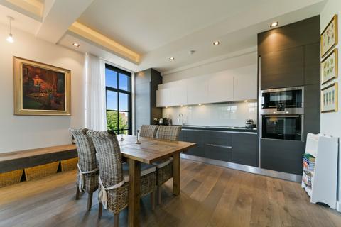 2 bedroom flat to rent, Porteus Place, SW4