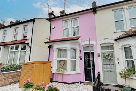 3 bedroom end of terrace house for sale, Leighville Grove, Leigh-On-Sea SS9