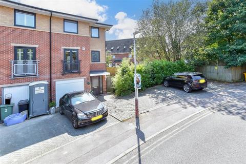 4 bedroom end of terrace house for sale, Jackwood Way, Tunbridge Wells, Kent