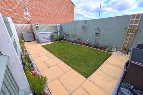 19 Hall End Road, Birmingham, B42 2BF