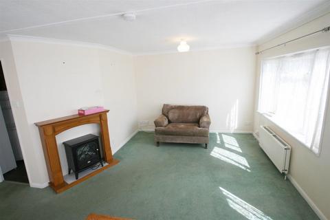 2 bedroom park home for sale, East Hill Road, Knatts Valley, Sevenoaks, Kent