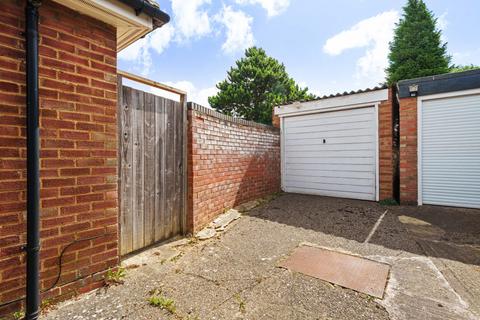 2 bedroom bungalow for sale, Pynders Lane, Bedfordshire LU5