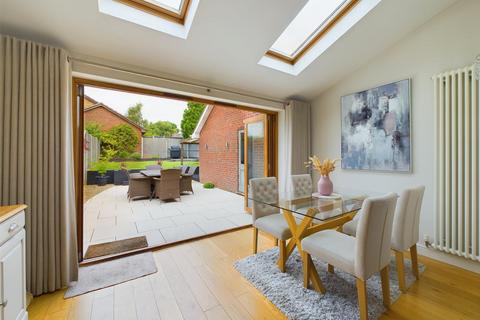 2 Watson Grove, Abbeymead, Gloucester, GL4 5BL