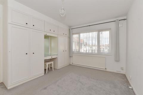 20 Edgar Road, Romford, RM6 4LX