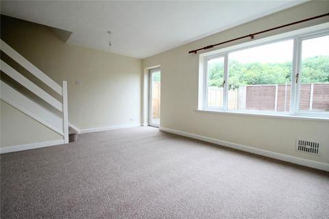 3 bedroom semi-detached house to rent, Chichester Avenue, Dudley DY2