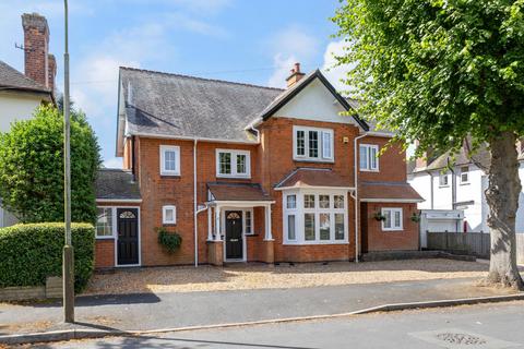 6 bedroom detached house for sale, Linden Drive, Leicester LE5