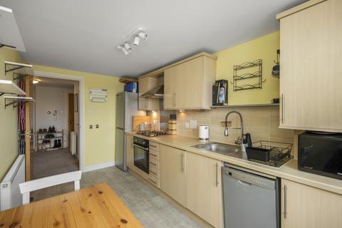33/23 Brunswick Road, Edinburgh, EH7 5GU