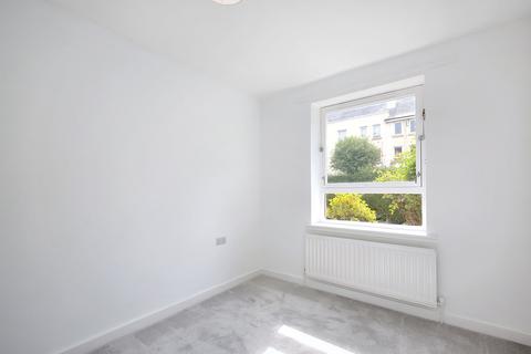 5/2 Loganlea Terrace, Edinburgh, EH7 6NU