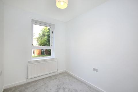 5/2 Loganlea Terrace, Edinburgh, EH7 6NU
