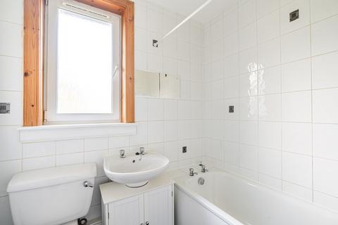 164/6 Drum Brae Drive, Edinburgh, EH4 7SH