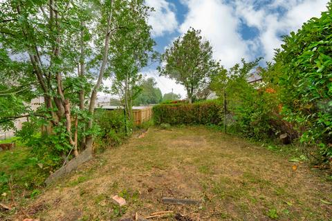 164/6 Drum Brae Drive, Edinburgh, EH4 7SH