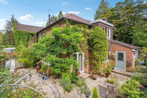 3 bedroom end of terrace house for sale, Stoke Common Road, Fulmer SL3