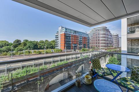 2 bedroom flat for sale, Prince of Wales Drive, Battersea Power Station, LONDON, SW11