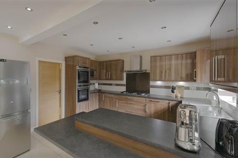 4 bedroom detached house for sale, The Broadway, Leicester LE2