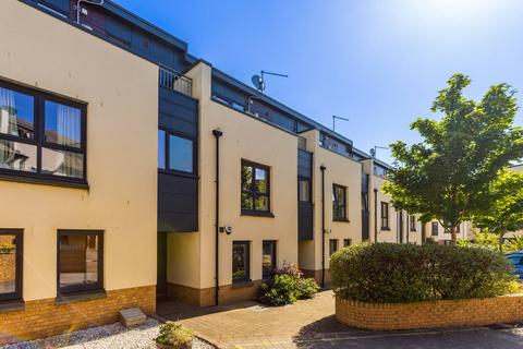 5 bedroom townhouse for sale, Devon Gardens, Edinburgh EH12