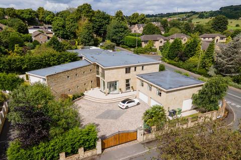 6 bedroom detached house for sale, Inglewood Avenue, Huddersfield, HD2