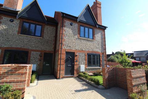 4 bedroom end of terrace house to rent, Chapel Croft, Kings Langley WD4