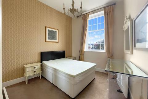 43 The Crescent, Gloucester, GL1 3LF