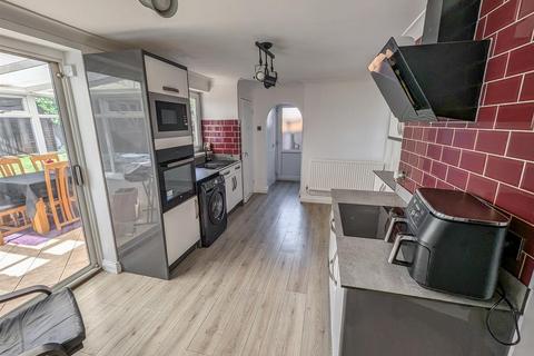 1 Arundel Walk, Corby, NN18 0JG