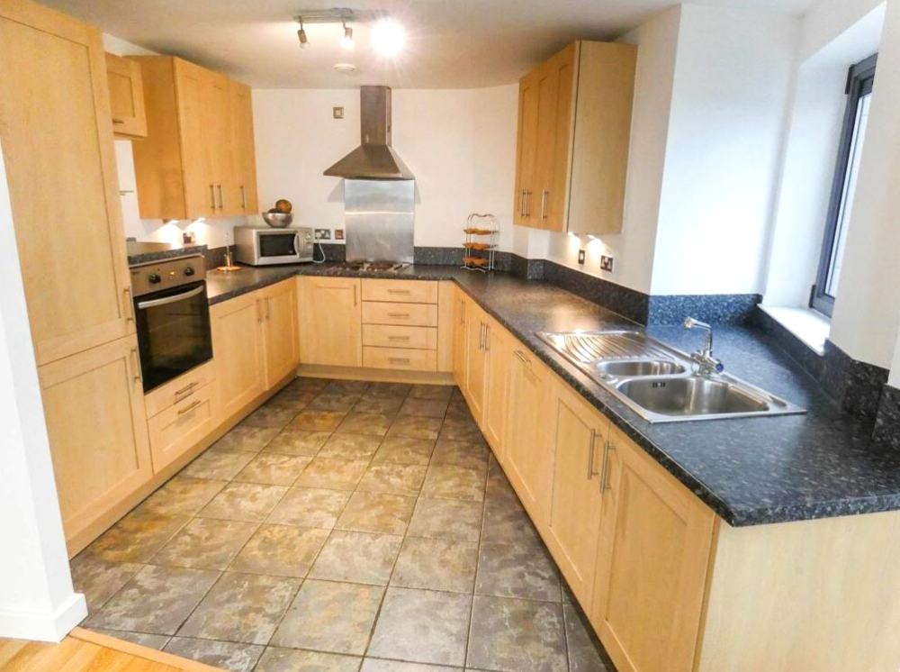 Baltic Quay, Mill Road, Gateshead... 3 bed apartment to rent £2,500