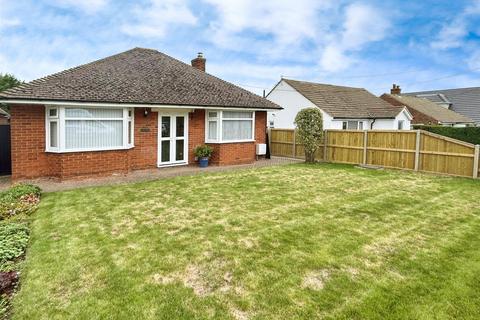 4 bedroom detached bungalow for sale, Green Lane, Eythorne, Dover