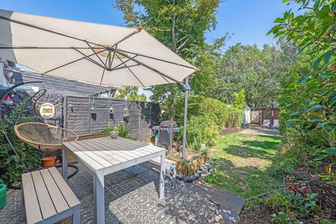 62 Belmont Road, Beckenham, BR3 4HN