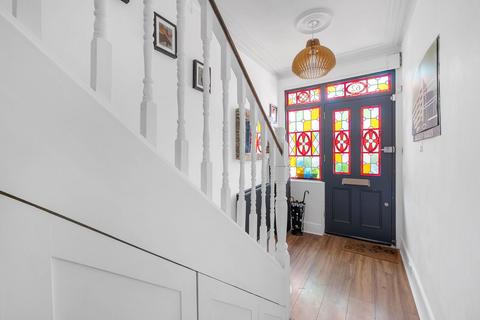 62 Belmont Road, Beckenham, BR3 4HN
