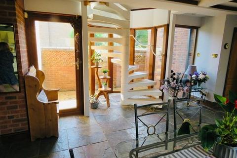 Celtic Court Twyver Close, Upton St Leonards, Gloucester, GL4 8EF