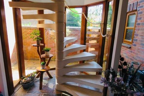 Celtic Court Twyver Close, Upton St Leonards, Gloucester, GL4 8EF