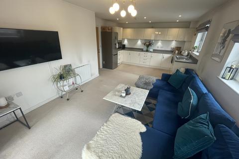 2 bedroom flat to rent, 2 Madison Walk, Birmingham, West Midlands, B15