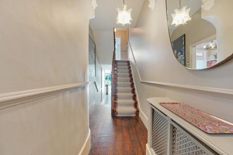 11 Marney Road, London, SW11 5EW
