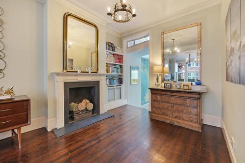 11 Marney Road, London, SW11 5EW