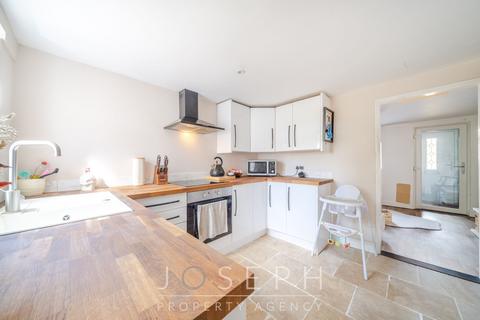26 Cauldwell Hall Road, Ipswich, IP4 4QB
