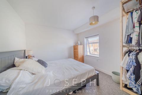 26 Cauldwell Hall Road, Ipswich, IP4 4QB