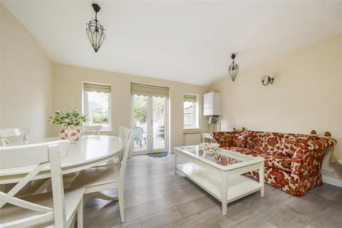 4 bedroom terraced house for sale, Durnsford Road, Wimbledon