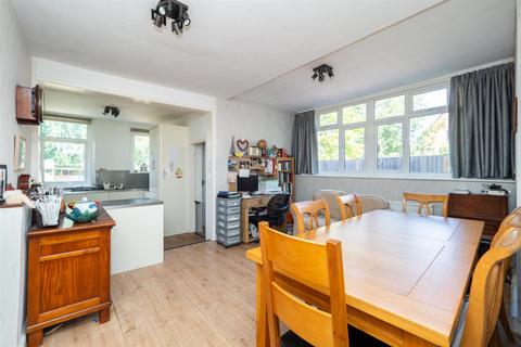 6 bedroom semi-detached house for sale, Park Hill Road, Wallington