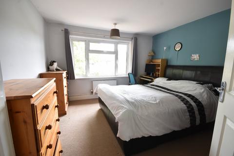 17 Atherfield Road, Reigate, RH2 7PR