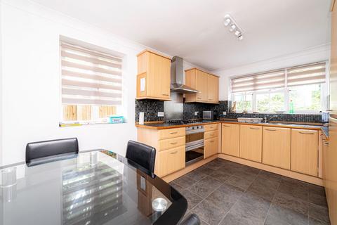 22 Atkinson Walk, Kennington, Ashford, TN24 9SB