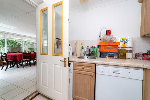 22 Atkinson Walk, Kennington, Ashford, TN24 9SB
