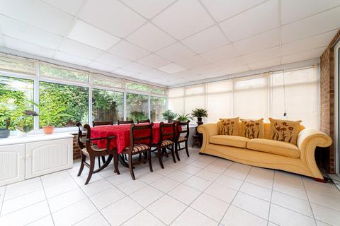 22 Atkinson Walk, Kennington, Ashford, TN24 9SB