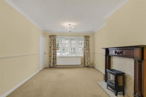 3 bedroom bungalow for sale, Whitethorn Close, Huntington