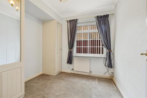 105 Whitethorn Close, York, YO31 9EX