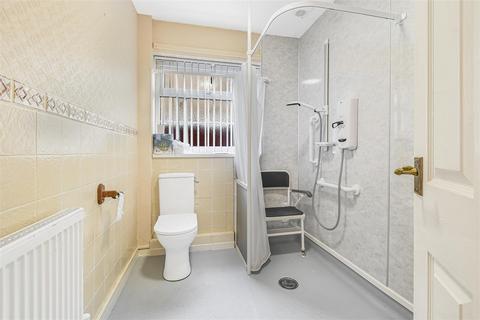 105 Whitethorn Close, York, YO31 9EX