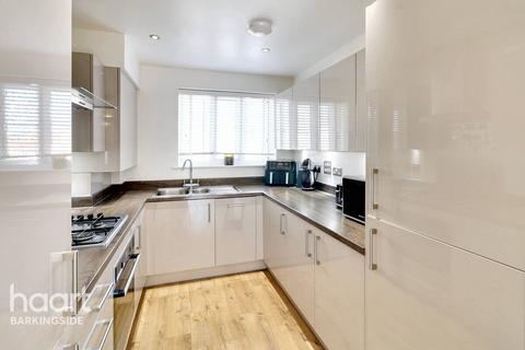 2 bedroom maisonette for sale, Thistle Close, Chigwell